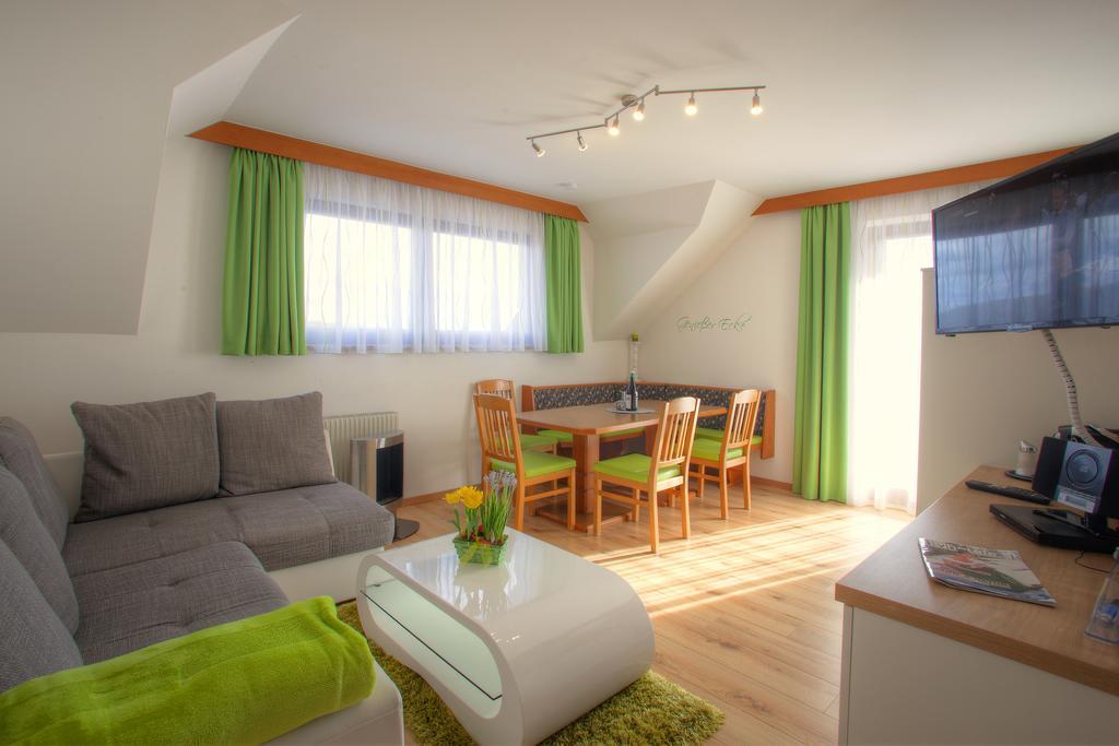 Mathiasl Panorama Ferienwohnungen Bodensdorf Exterior photo